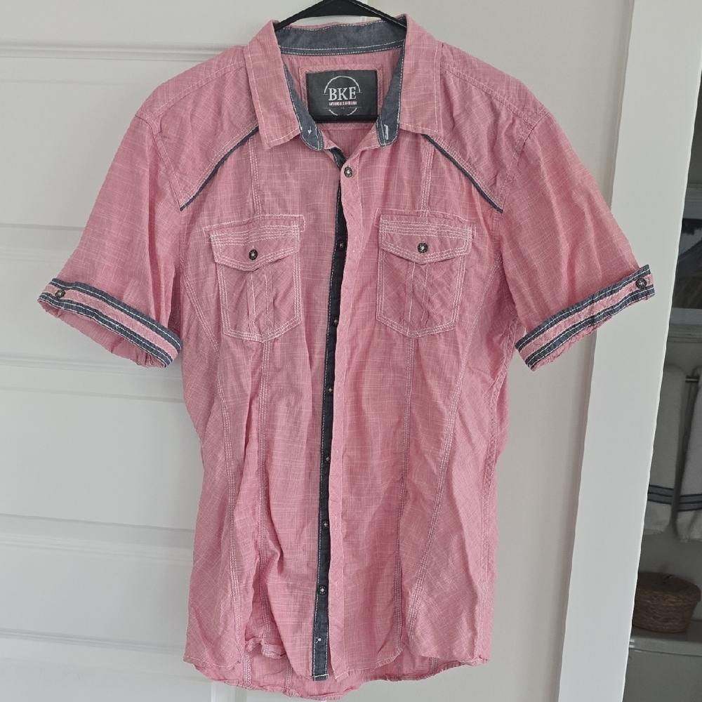 BKE Men's Pink Short-Sleeve Button-Down Shirt with Contrast Trim